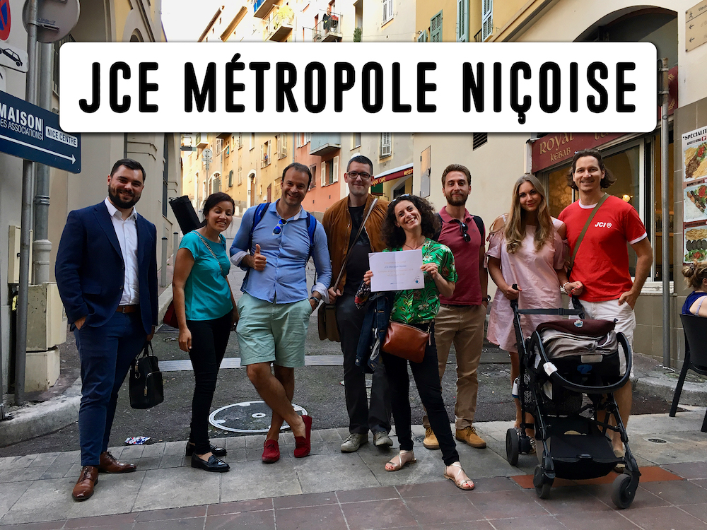 Les membres de la JCE Métropole Niçoise font du bénévolat à Nice